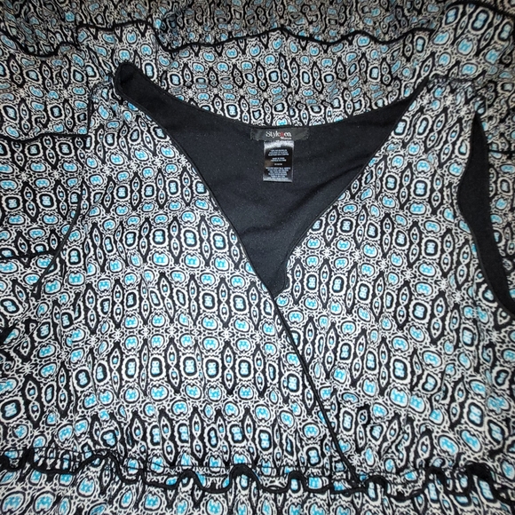 Style & Co blue black medallion print sleeveless vneck lined ruffled skirt dress - Picture 6 of 10